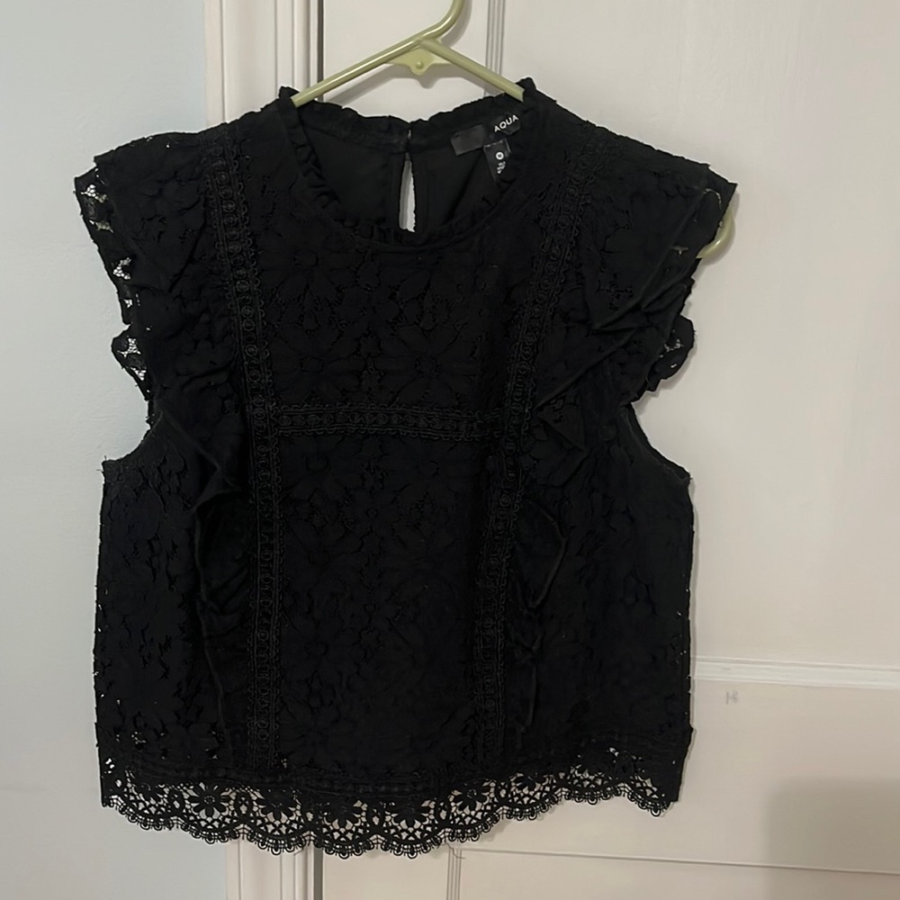 Ruffled sleeveless top